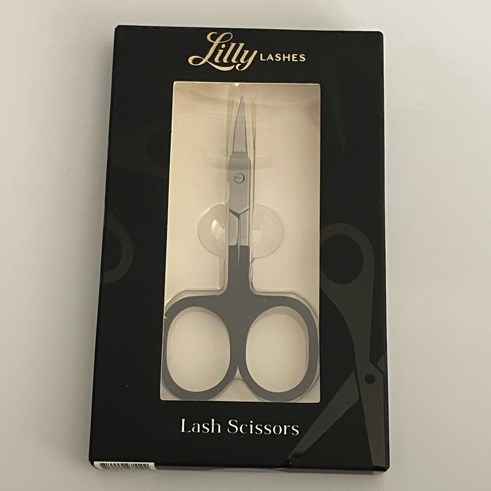 **FINAL PRICE** Lilly Lashes Lash Scissors ✂️